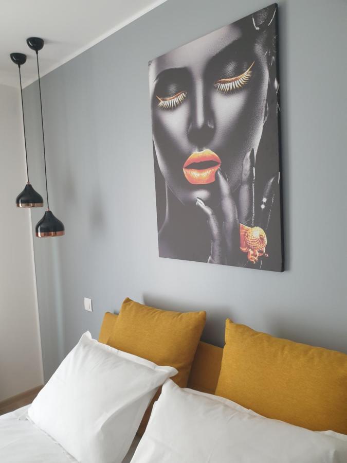 Qualis Apartament Брашов Экстерьер фото