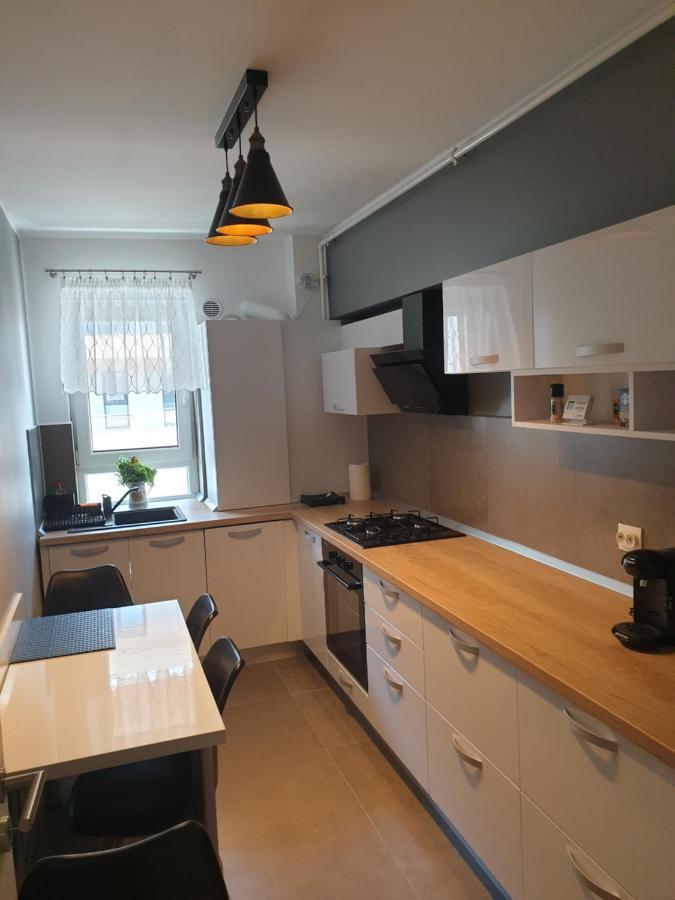 Qualis Apartament Брашов Экстерьер фото