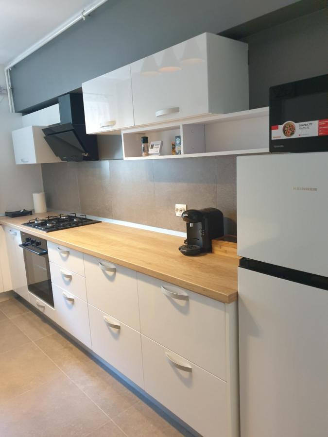 Qualis Apartament Брашов Экстерьер фото