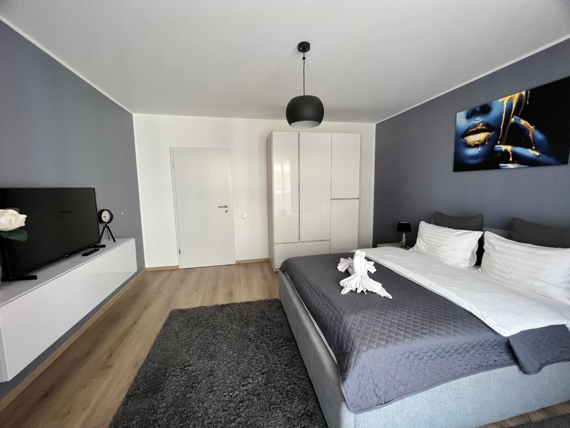 Qualis Apartament Брашов Экстерьер фото